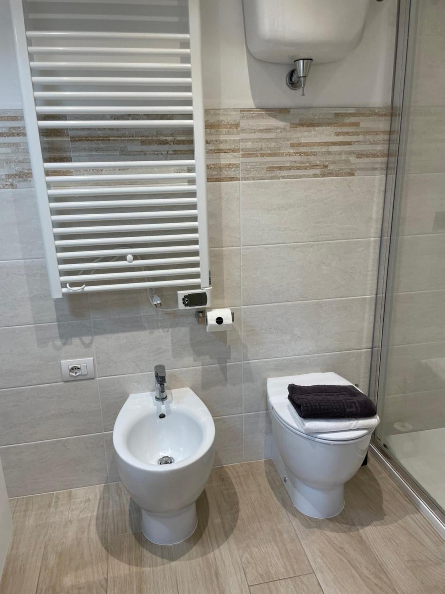 Resort Panoramico Canale Suite - Private Parking - Natural Park 西纳伦加 外观 照片